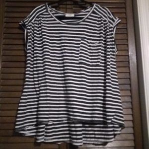 Umgee white/black striped hi lol top/tunic M (runs XL))
